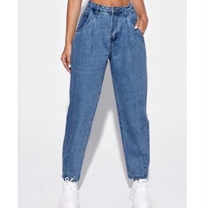 NWT Abercrombie & Fitch Ultra High Rise Jogger Style Jean Size 26 Tall